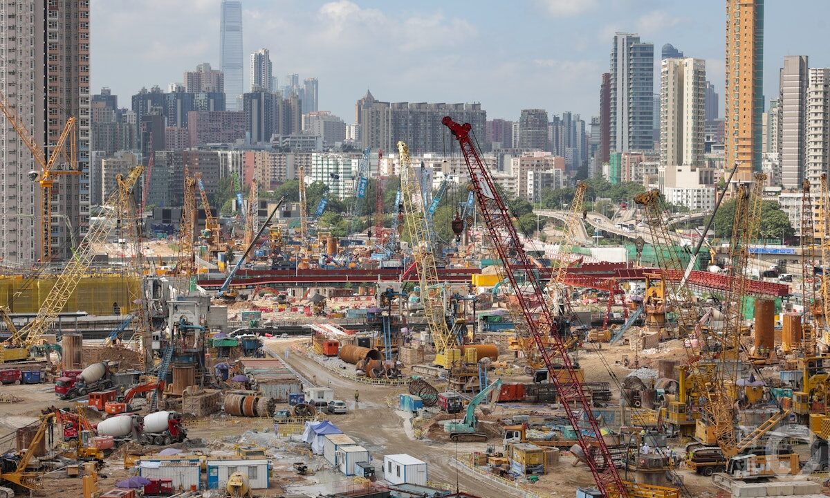 Hoạt động xây dựng